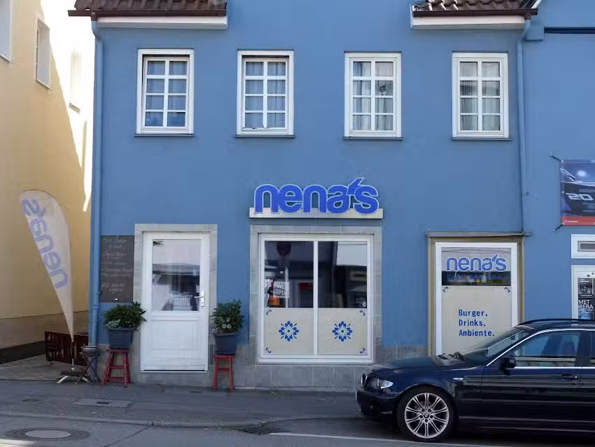 Nena&rsquo;s Caf&eacute; &middot; Bar und Grill