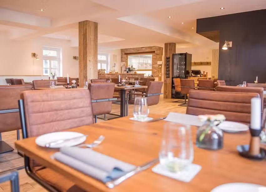 Neos – Restaurant & Weinbar