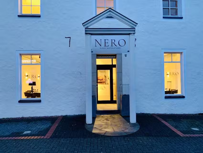 NERO Pizza Napoletana