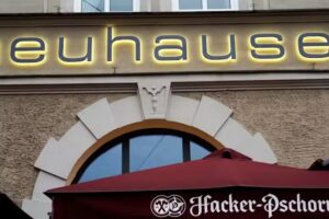 Neuhauser