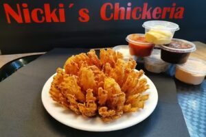 Nicki&lsquo;s Chickeria