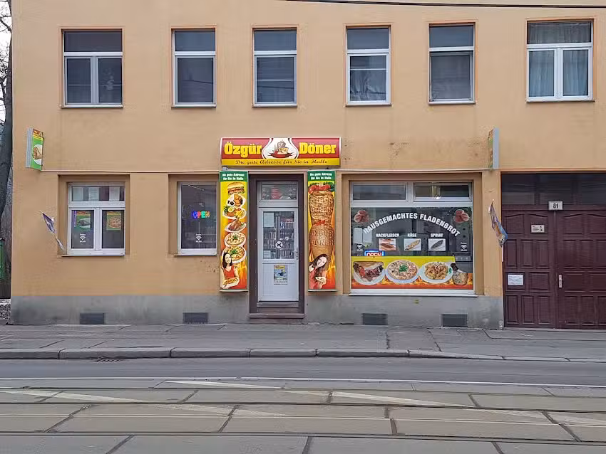 Nihat Bistro & Caf&eacute; / D&ouml;ner &ndash; Halle (Saale)