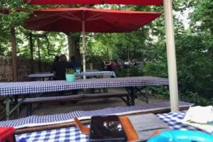 Oblingers Biergarten Lug ins Land