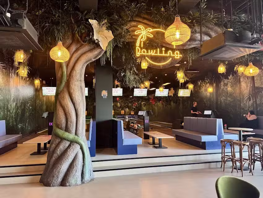 OHANA Town Restaurant & Bar