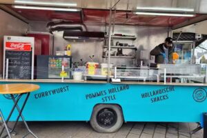 Old School Curry Wurst