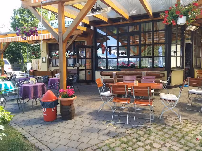 Oli&rsquo;s Biergarten Am Spiegelbrunnen