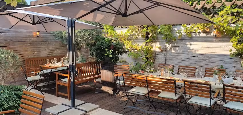 Oma Lotte &bdquo;Strau&szlig;&ldquo; Wirtschaft &ndash; Andreas Strau&szlig;