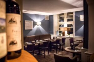 ONIRO restaurant &bull; bar