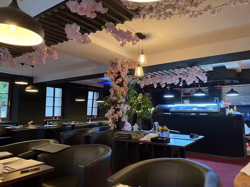 Osaka Sushi-Lounge