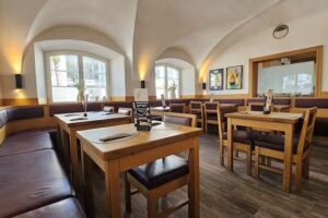 Osteria Mavani