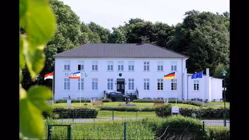 Ostsee-Gutshaus GmbH & Co.KG