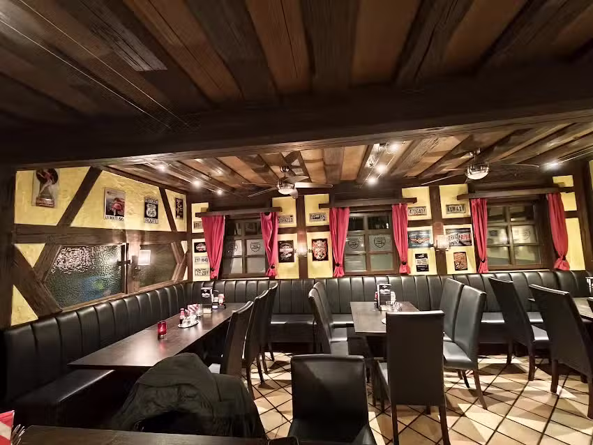 Our Place &ndash; Barbecue & Cocktailhouse