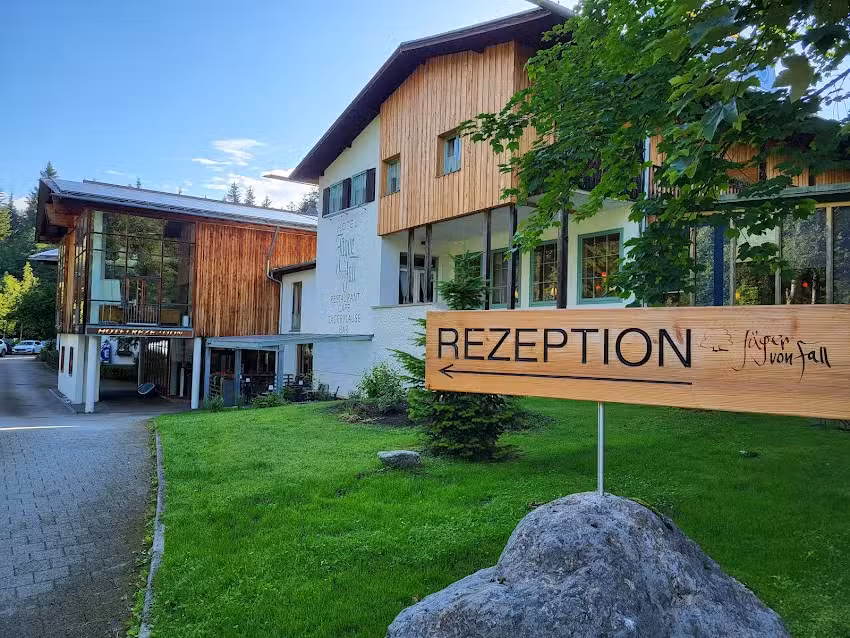 Outdoorhotel J&auml;ger von Fall