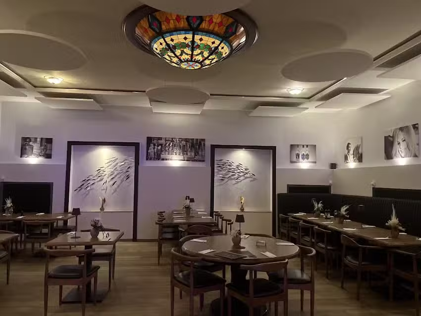 Ouzo&acute;s | ouzeria & eventgastronomie