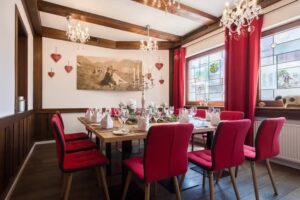 Oxery Restaurant & Grill
