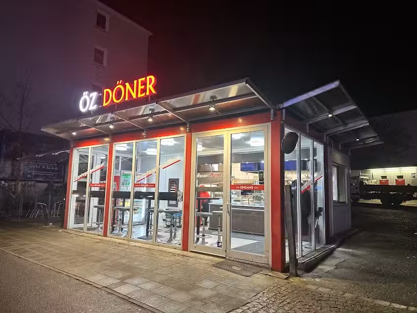 &Ouml;z D&ouml;ner