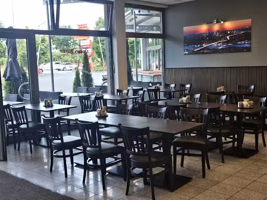 &Ouml;zcan D&ouml;ner