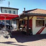 &Ouml;zi&rsquo;s Bistro