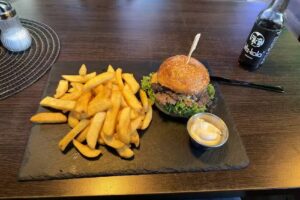 &Ouml;ZTOKYAT Caf&eacute; & Bistro