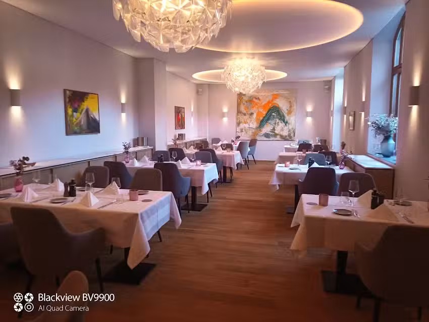 PAN Vinothek Restaurant
