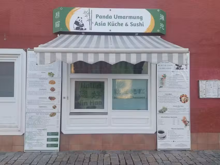 Panda Umarmung &ndash; Asia K&uuml;che & Sushi