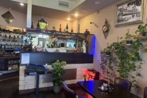 Papa Restaurant