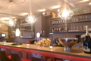 PAREA I MEZE & GRILL