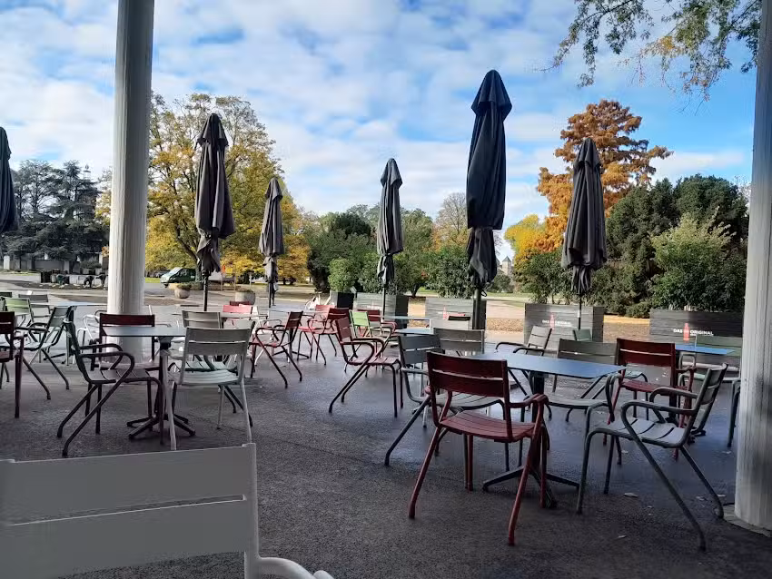 PARKCAF&Eacute;