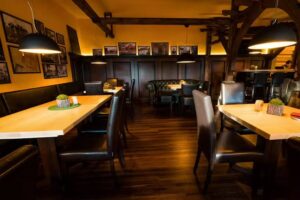 Parkgastst&auml;tte Laucha &ndash; Biergarten & Pension