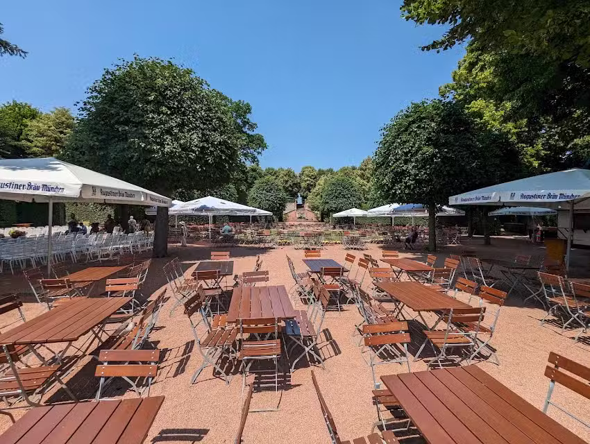 Parkklause im Barockgarten