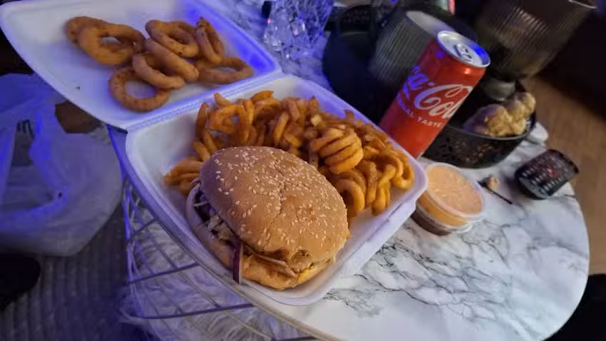 Pasta & Burger te Alberti