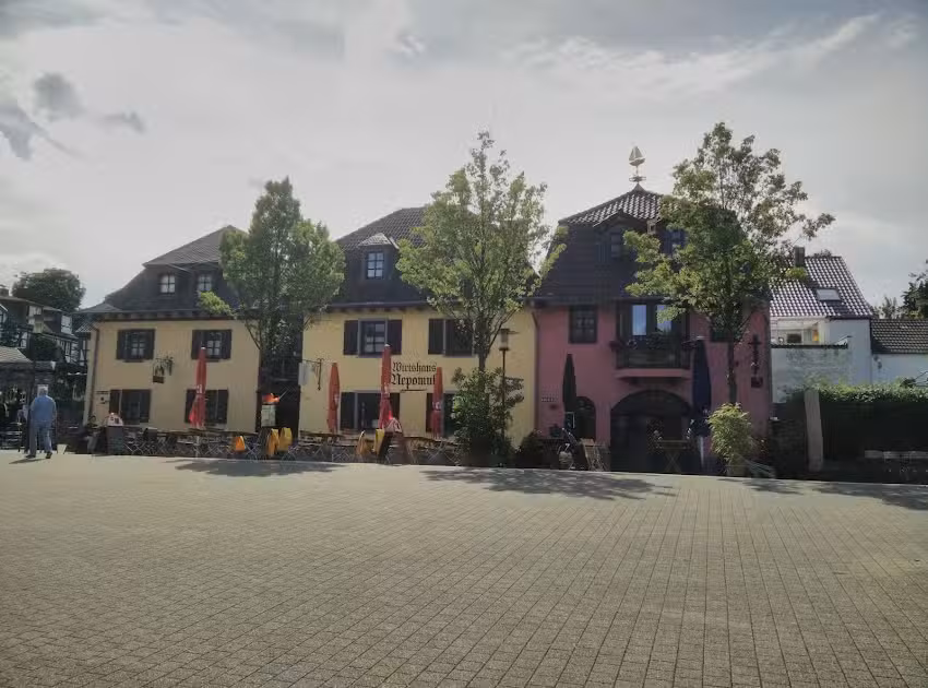 Pastis-Nepomuk Restaurant UG