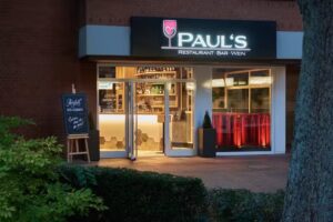Paul&rsquo;s Restaurant &bull; Bar &bull; Wein