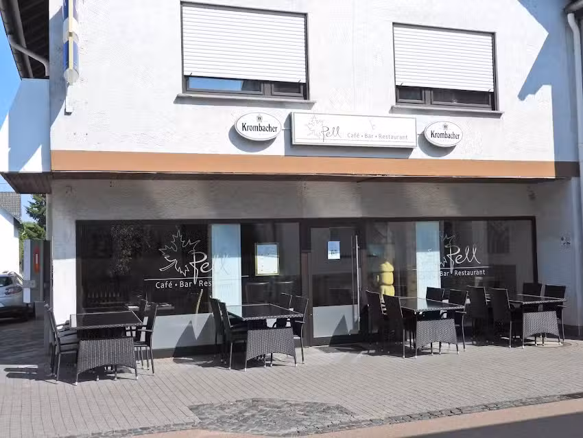 Pell-Café-Bar Restaurant
