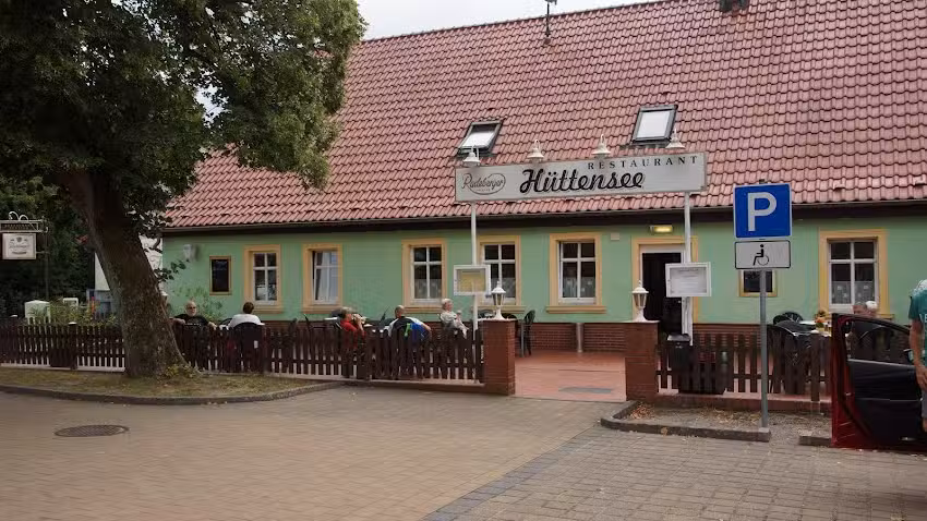 Pension & Restaurant H&uuml;ttensee