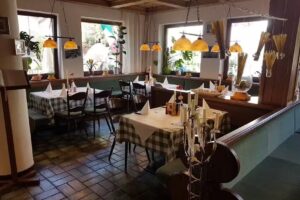 Pension &ndash; Restaurant J&auml;gerwinkl, Pizzeria Amalfi