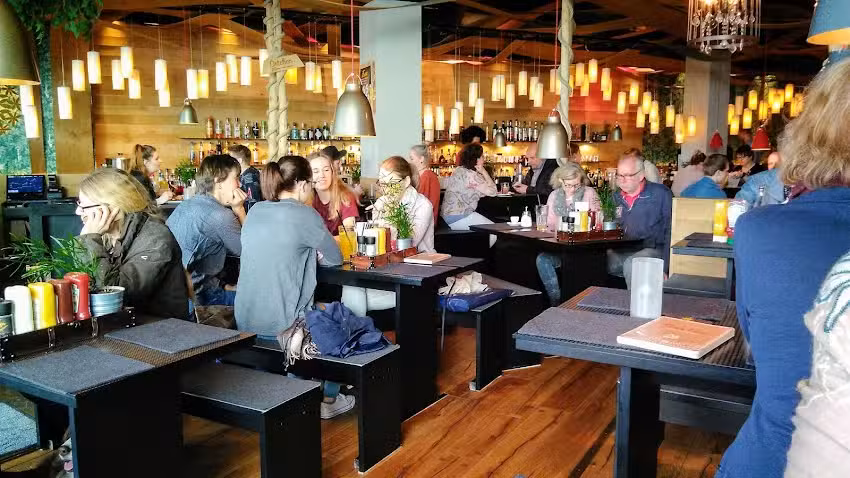 PETER PANE Burgergrill & Bar