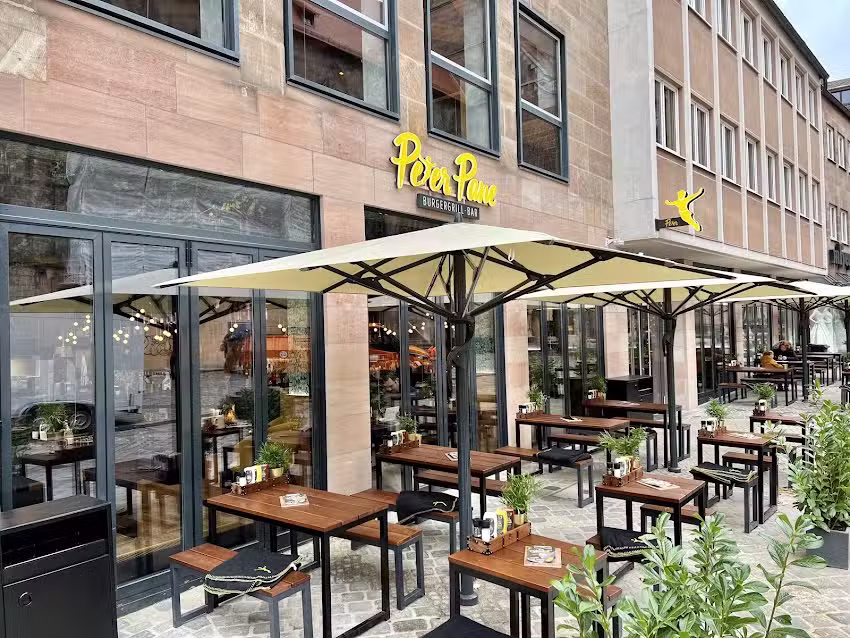 PETER PANE Burgergrill & Bar