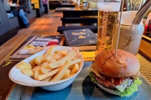 PETER PANE Burgergrill & Bar
