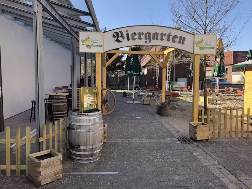 Pfalz Lounge &ndash; Wirtshaus & Biergarten