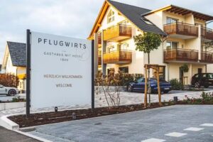 Pflugwirts Gasthaus mit Hotel in Oberkirch (Baden)