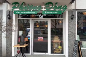 Phuong Dong Restaurant