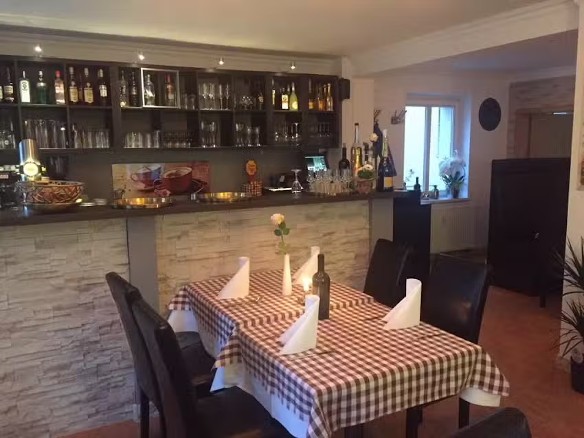 Picola Casa Nostra