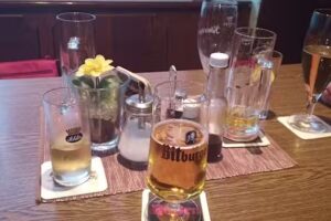 Pilsbar ins Eck