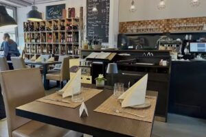 Pino Vinoteca Bar Ristorante