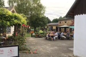 Pizza-Café Crazy Horse