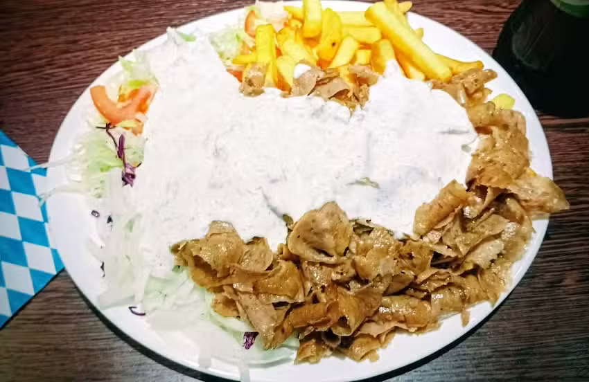 Pizza D&uuml;r&uuml;m Kebaphaus