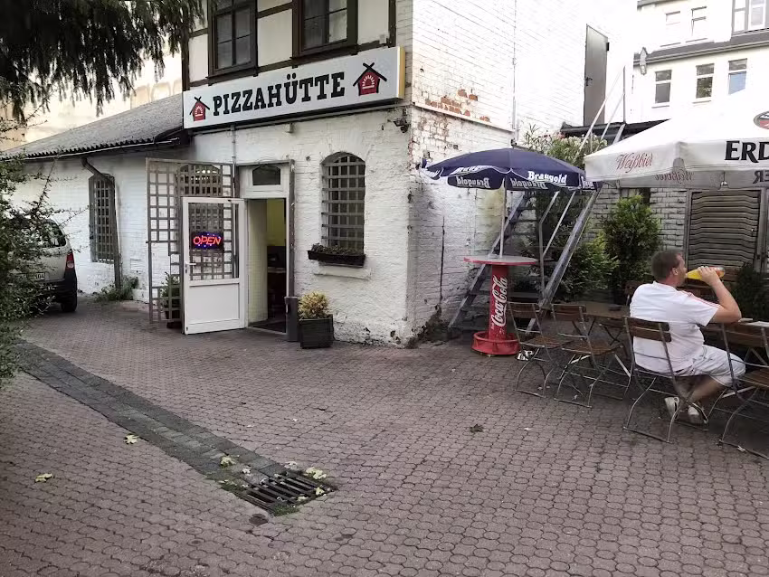 Pizzahütte – Osman Atug