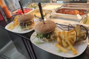 Pizzeria Aries leer
