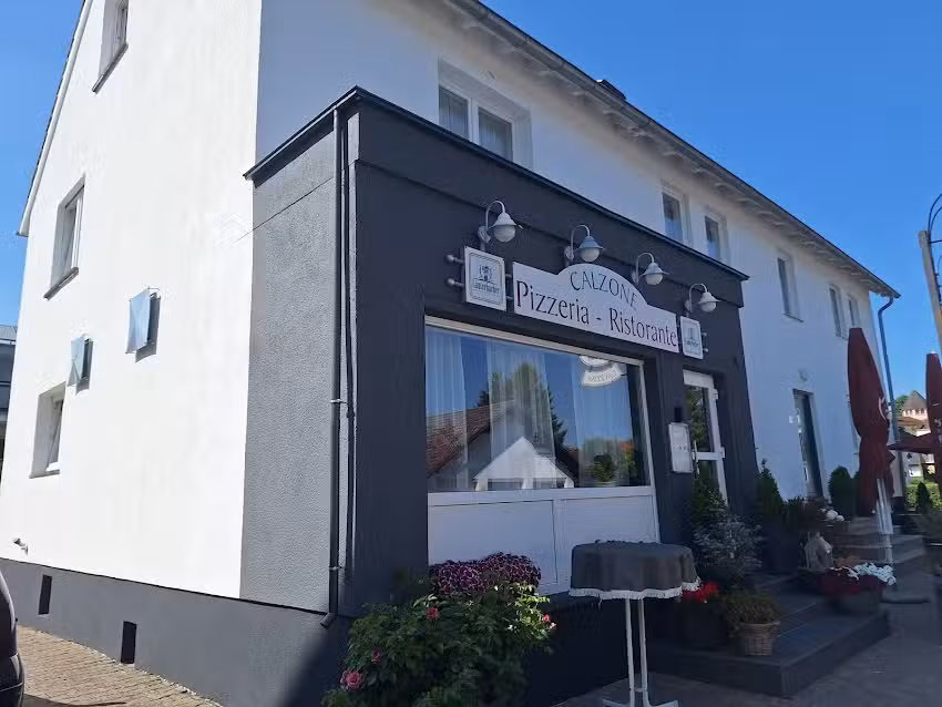 Pizzeria Calzone Inh. Admira Hadzic